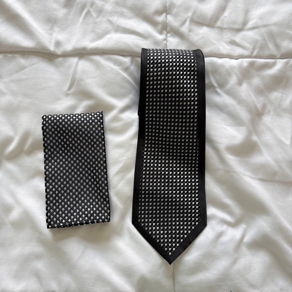 Piattelli Platinum Mens Tie and Pocket Square Set Black Silver Geometric Luxury